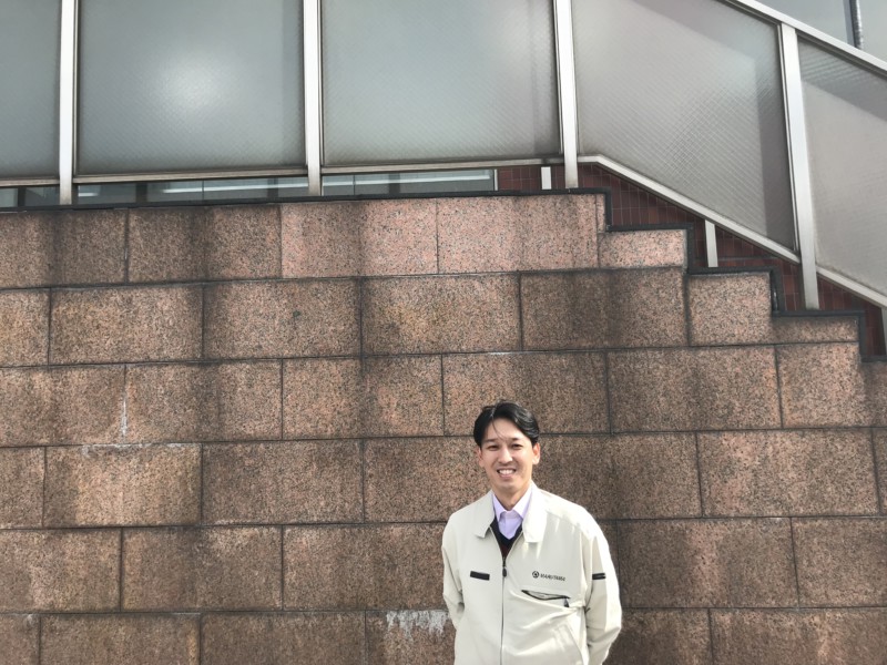先輩の緊急入院で、新人ながら配車係を任され…